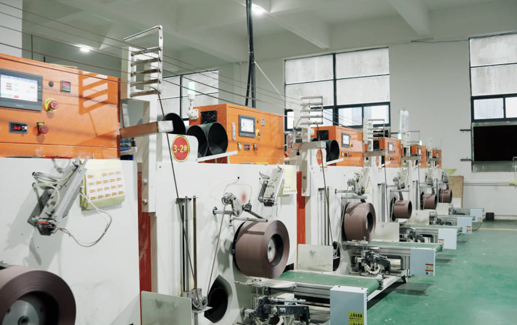 Why Fully Automatic PP Strapping Tape Is Revolutionizing the Packaging Game