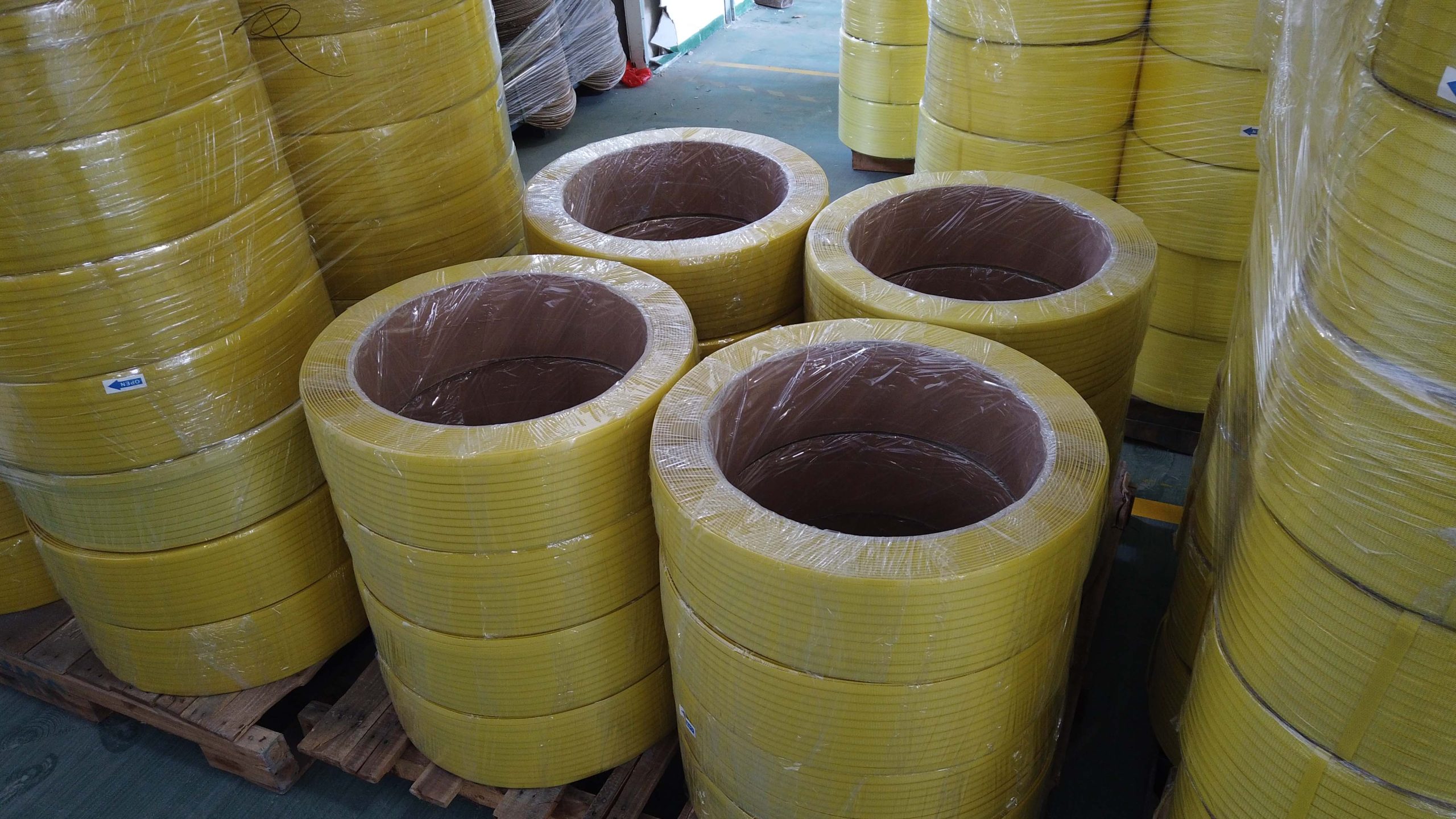 Why Polypropylene Strapping Band Is Ideal for Package Safety and Security